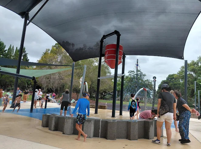 Rocks Riverside Park